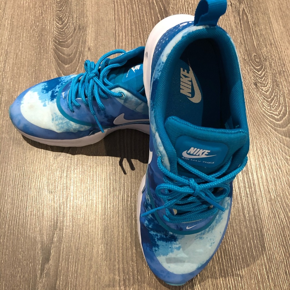 NIKE Air Max Thea